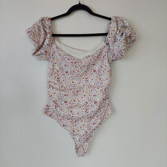 Intimately Free People Bella Floral Bodysuit Size Meduim - Picture 4 of 11